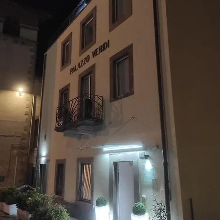 Palazzo Verdi Bed & Breakfast *